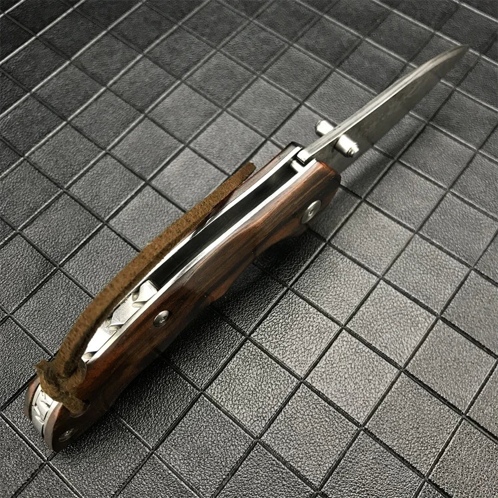 Handcrafted Damascus Steel Knife