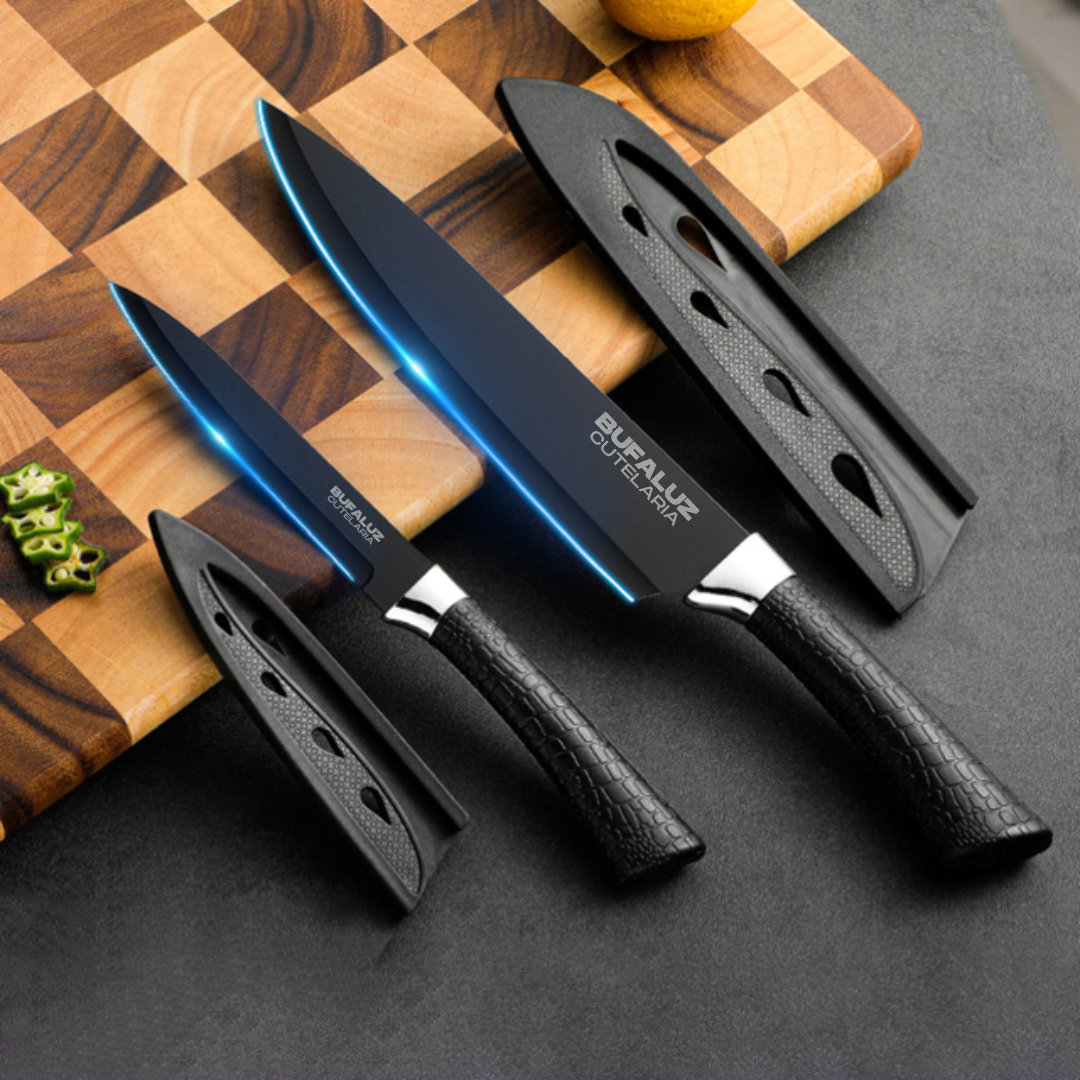 Set of 2 Black Knives