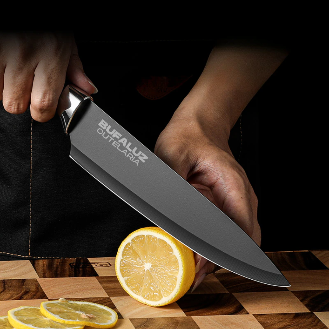 Set of 2 Black Knives