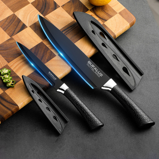 Set of 2 Black Knives